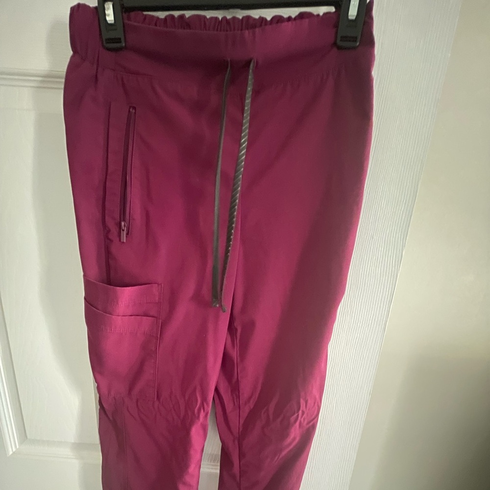 Motion By Barco MOP001 Women's Five Pocket Scrub Pant Wine XST